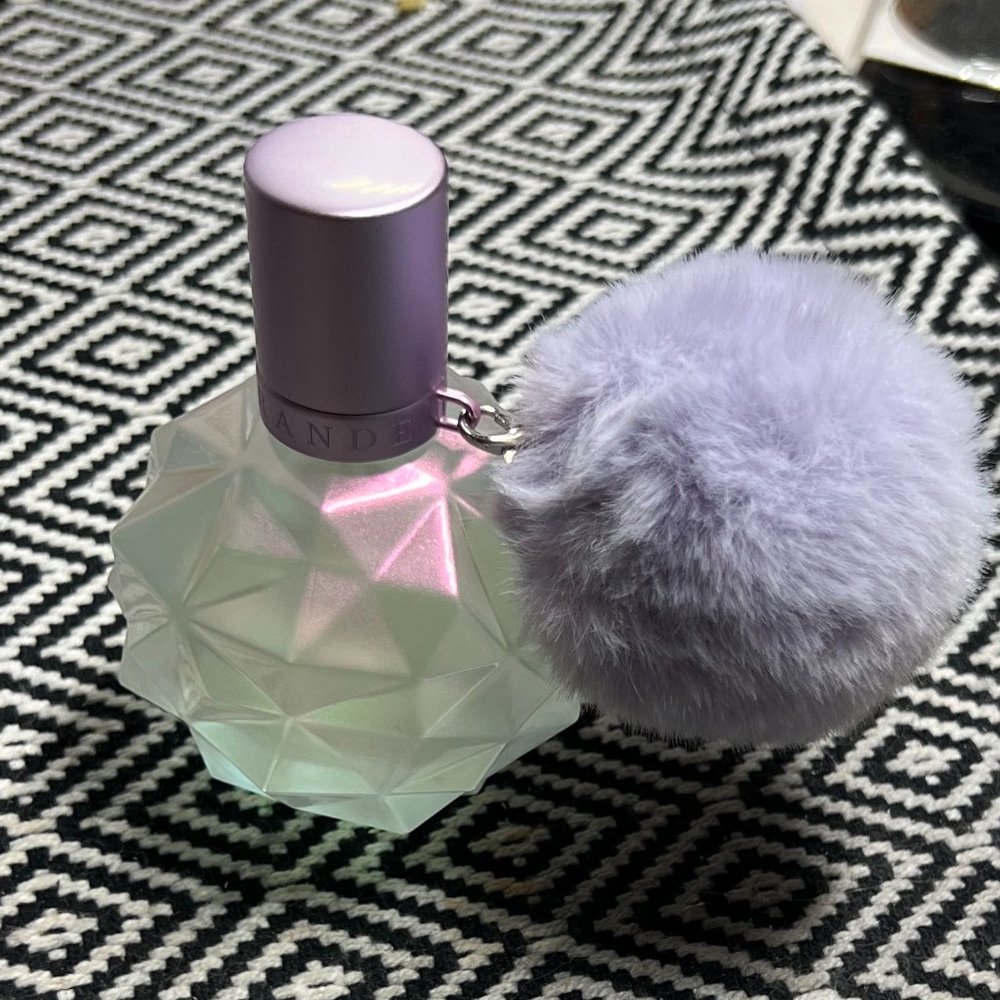 Moonlight by Ariana Grande - Picture 4 of 4